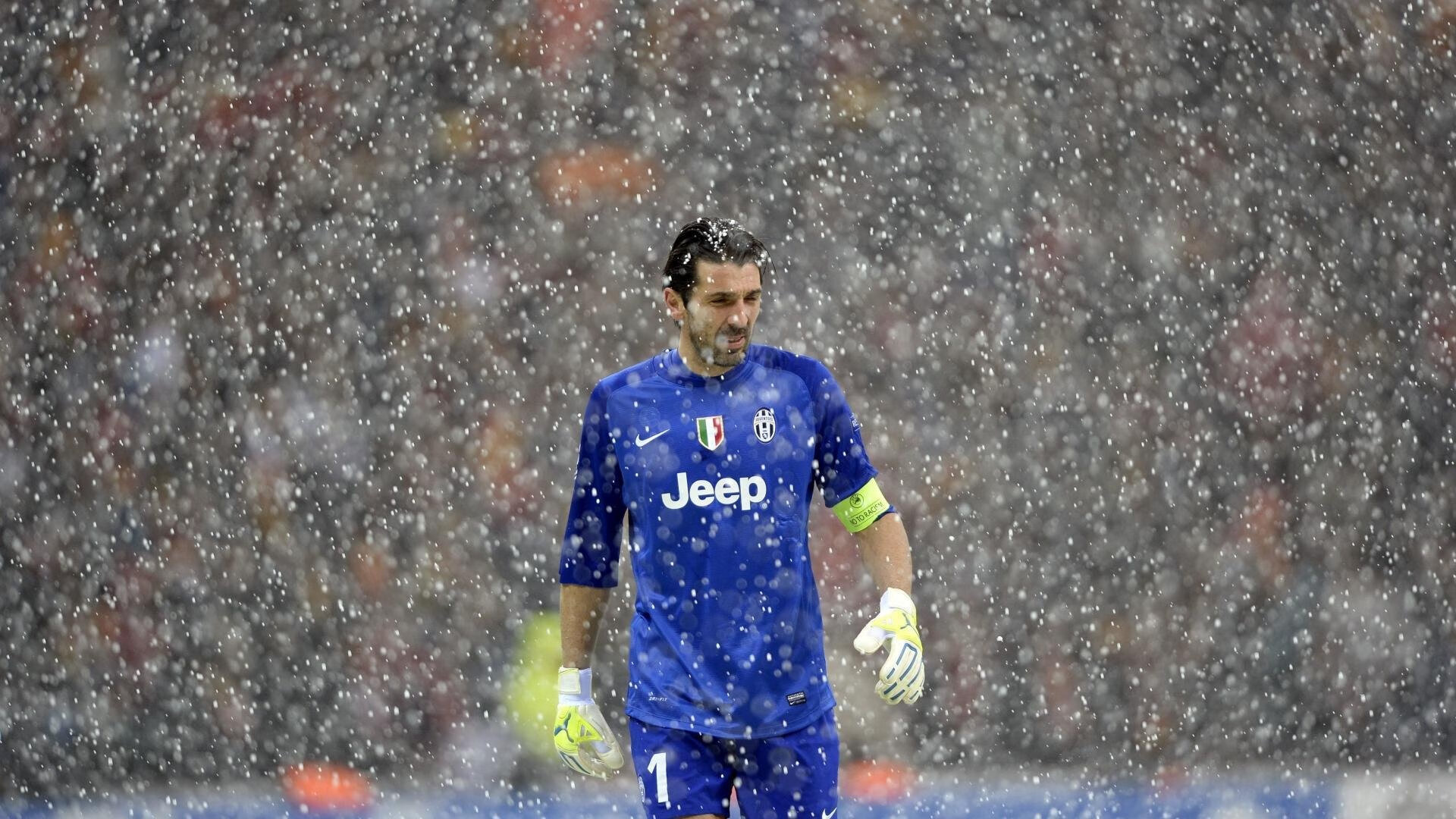 LPL粉丝呐喊声点燃赛场,rng呐喊声