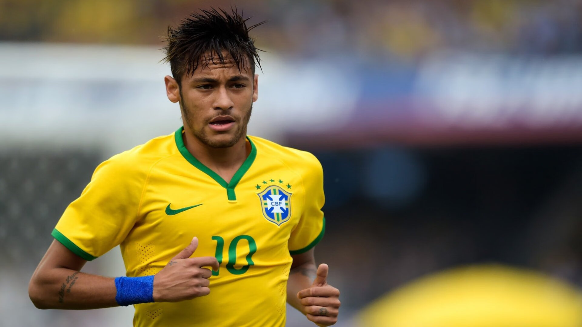 全能战士:赛场上的多面手引领风潮