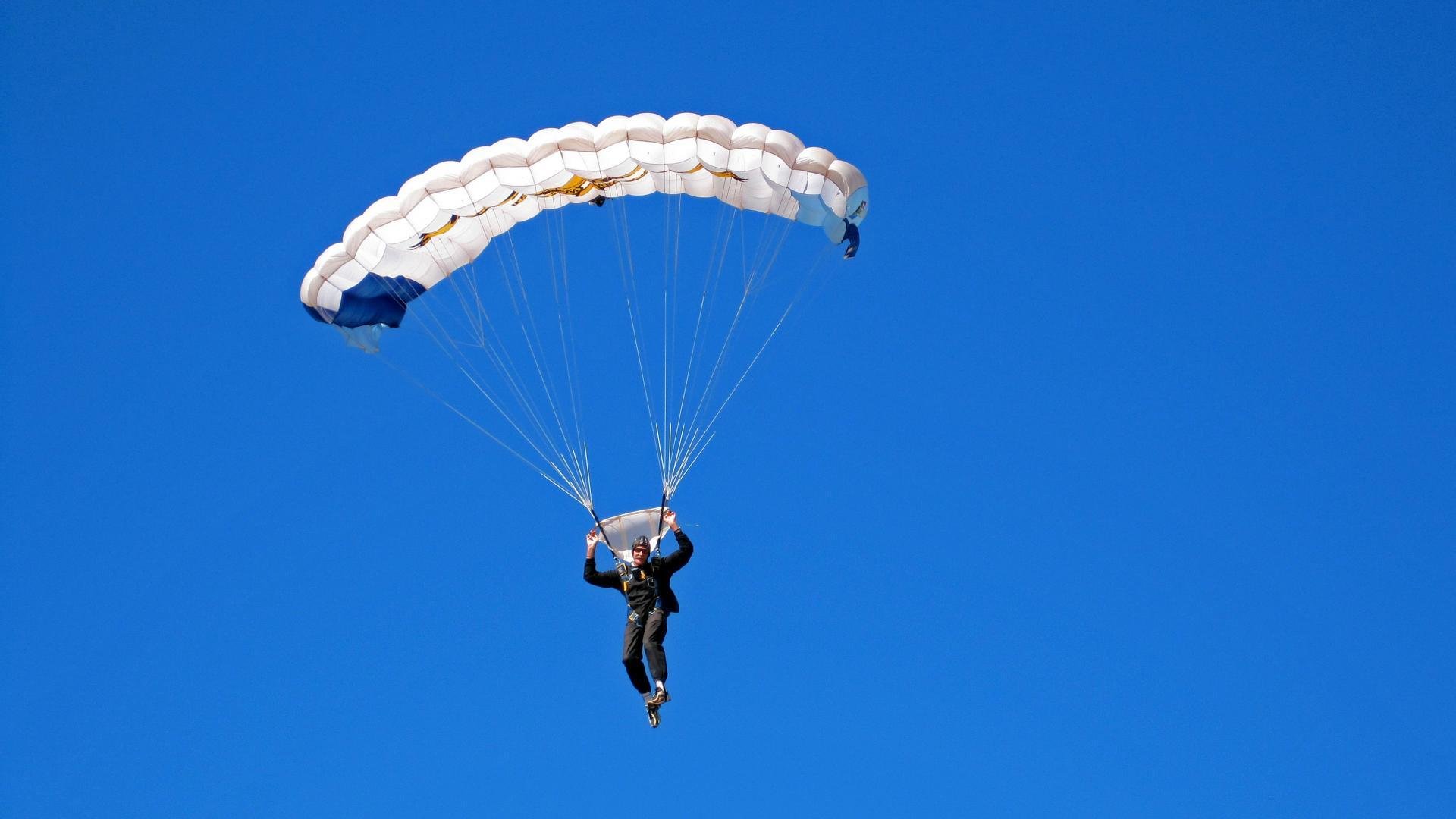 奥沙利文潘晓婷携手现身上海,奥沙利文和潘晓婷哪个厉害
