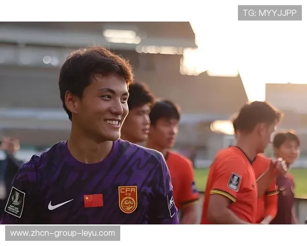 国足赛后发布会引媒体热议，国足官宣